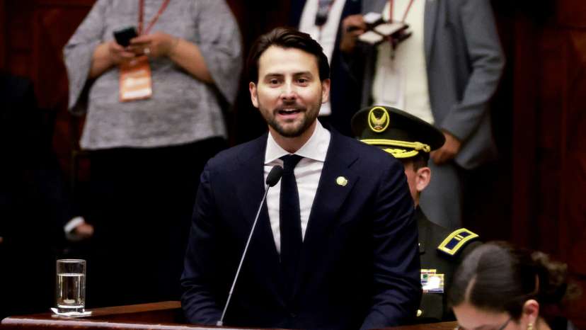 National Assembly session to elect a new president, in Quito