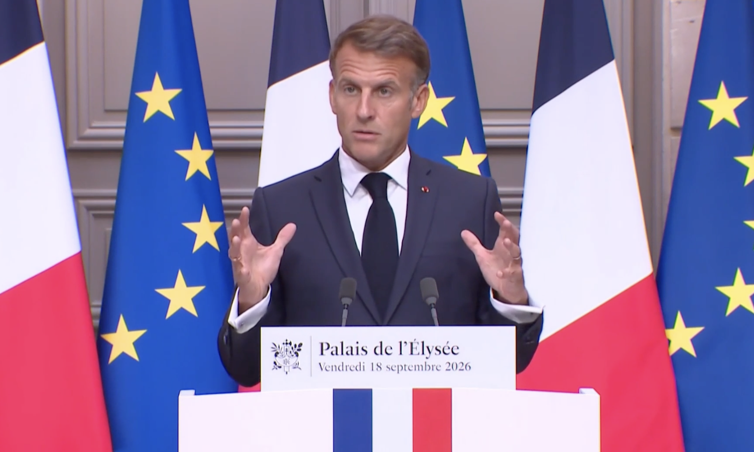 Macron warns of Russian attack