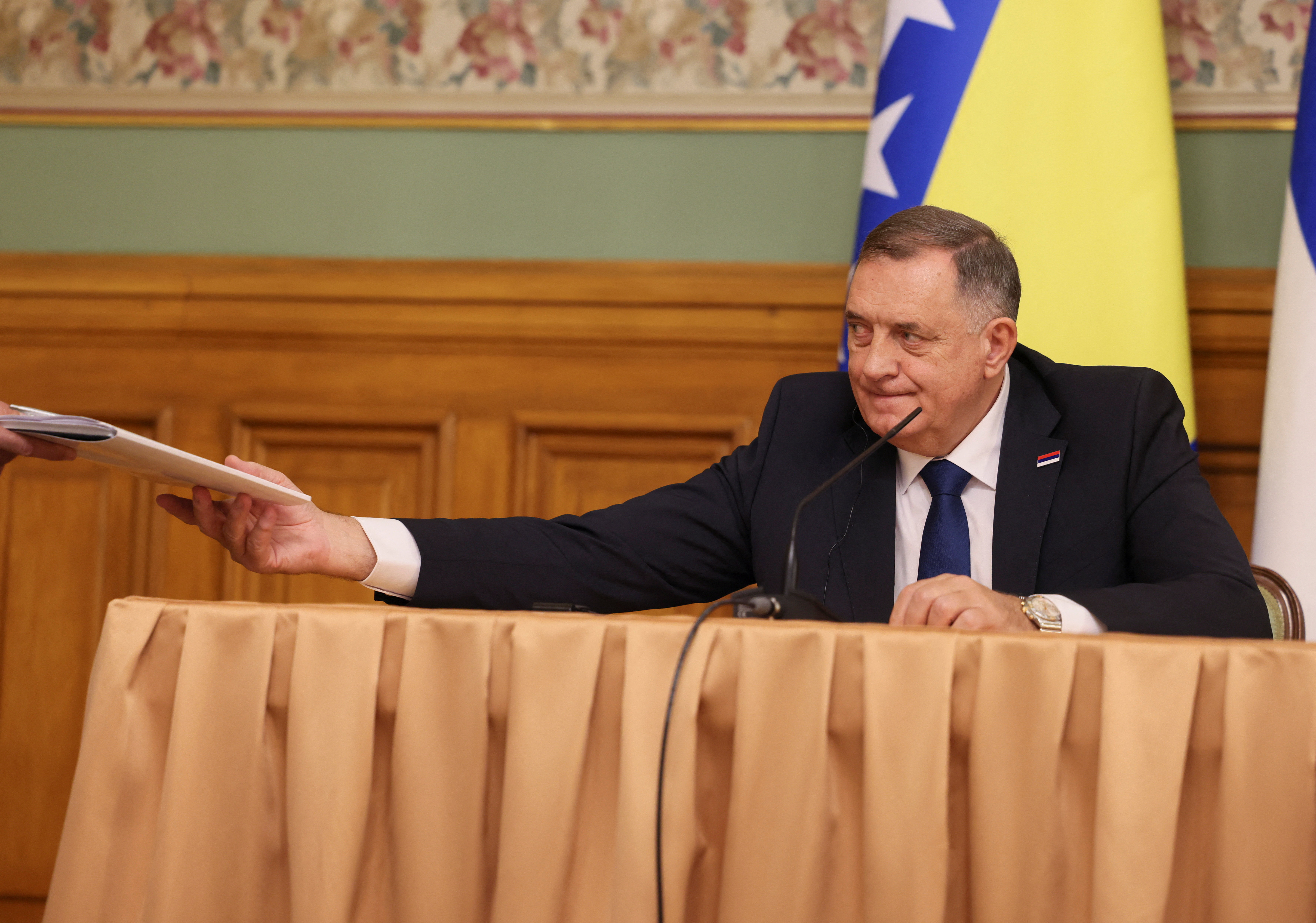 Russian Foreign Minister Lavrov hosts Bosnian Serb leader Dodik in Moscow