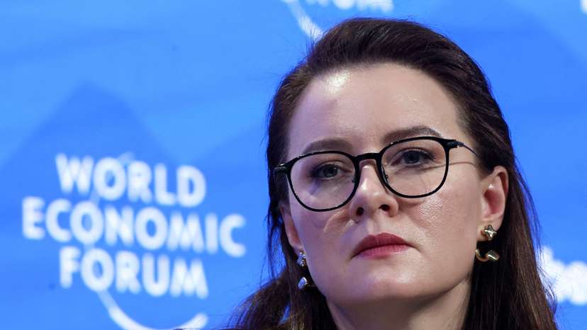 FILE PHOTO: 55th annual World Economic Forum (WEF) meeting in Davos