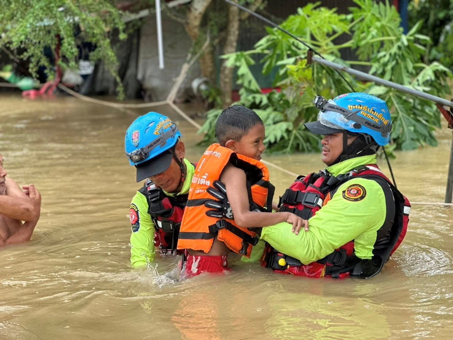 Aftermath of flooding in Sateng Nok