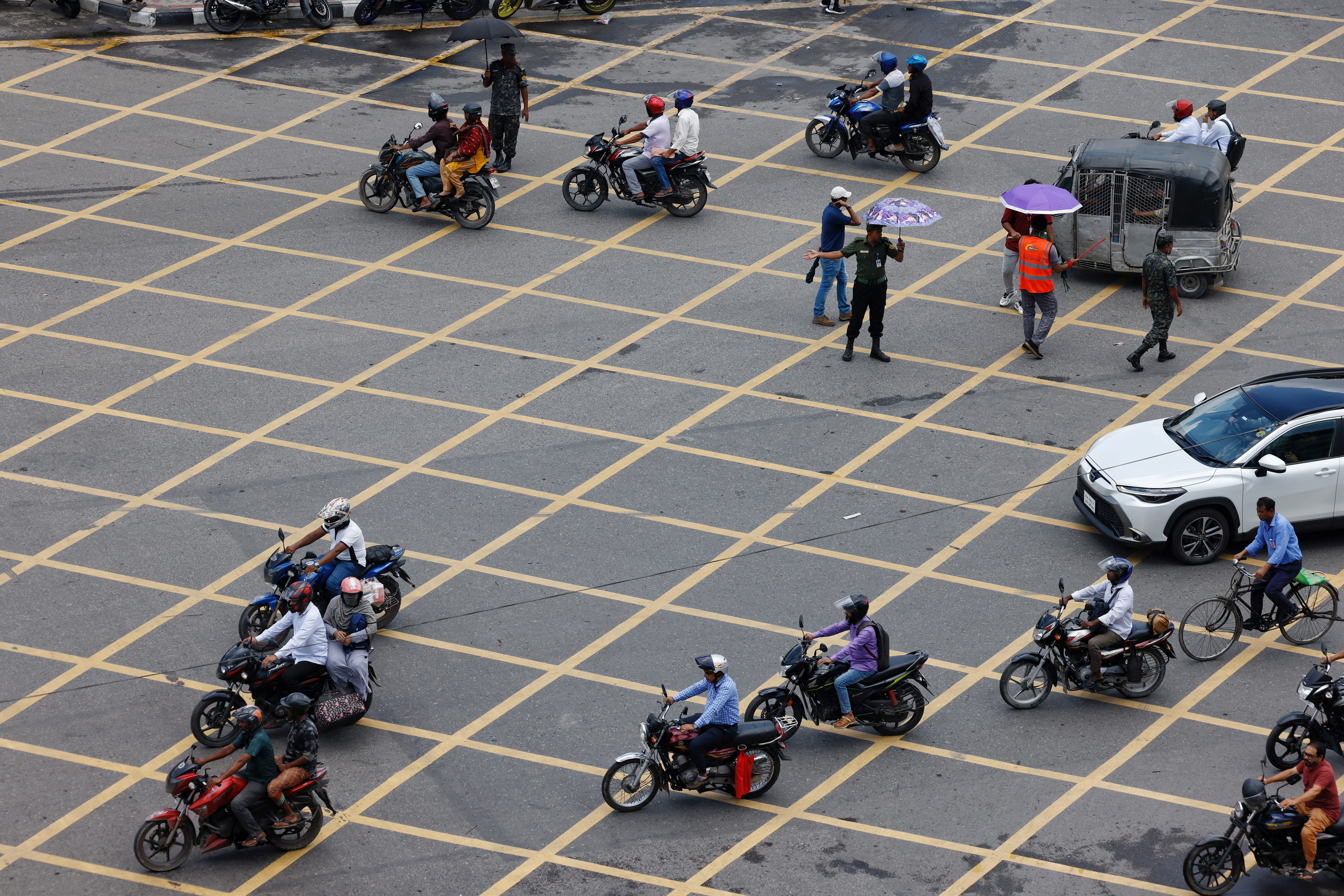 Traffic at Bijoy Sarani intersection, days after the resignation of former Prime Minister Sheikh Hasina, in Dhaka