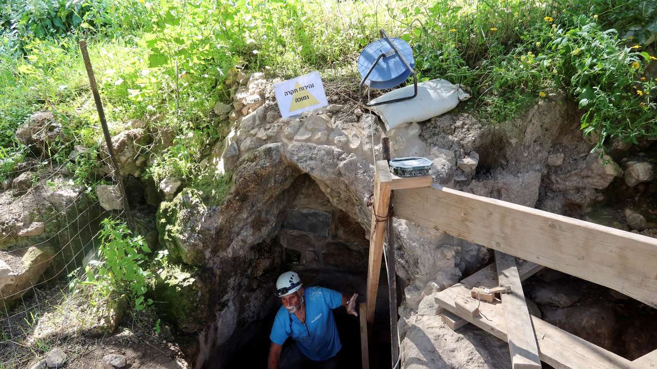 Underground hideout from time of Jewish revolt against Romans unearthed in Israel
