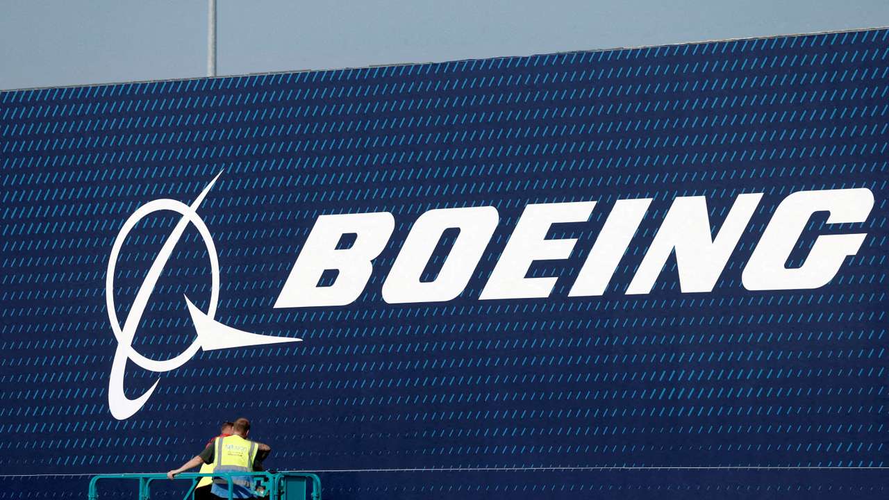FILE PHOTO: Boeing logo