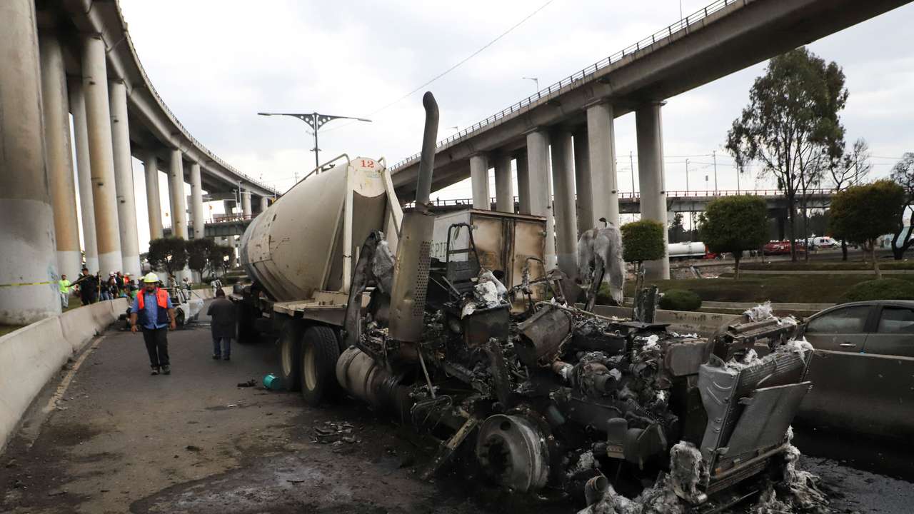 Gas tanker explosion leaves multiple injured after overturning, in Mexico City