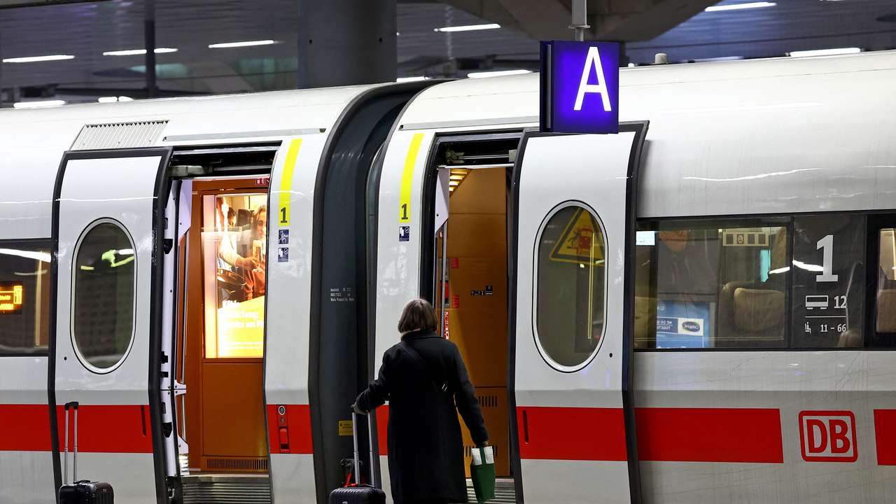 German train drivers' union GDL announce strike