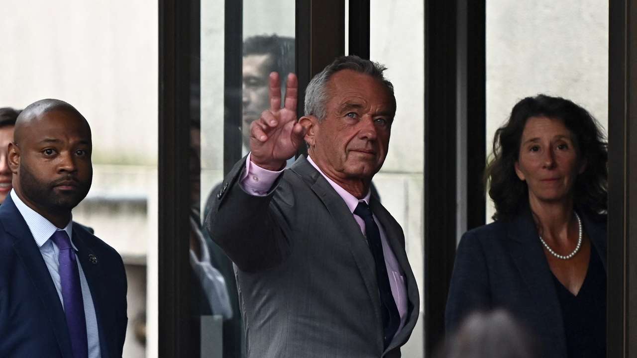 U.S. HHS Secretary Robert F. Kennedy, Jr. visits Argentina