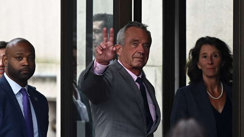 U.S. HHS Secretary Robert F. Kennedy, Jr. visits Argentina
