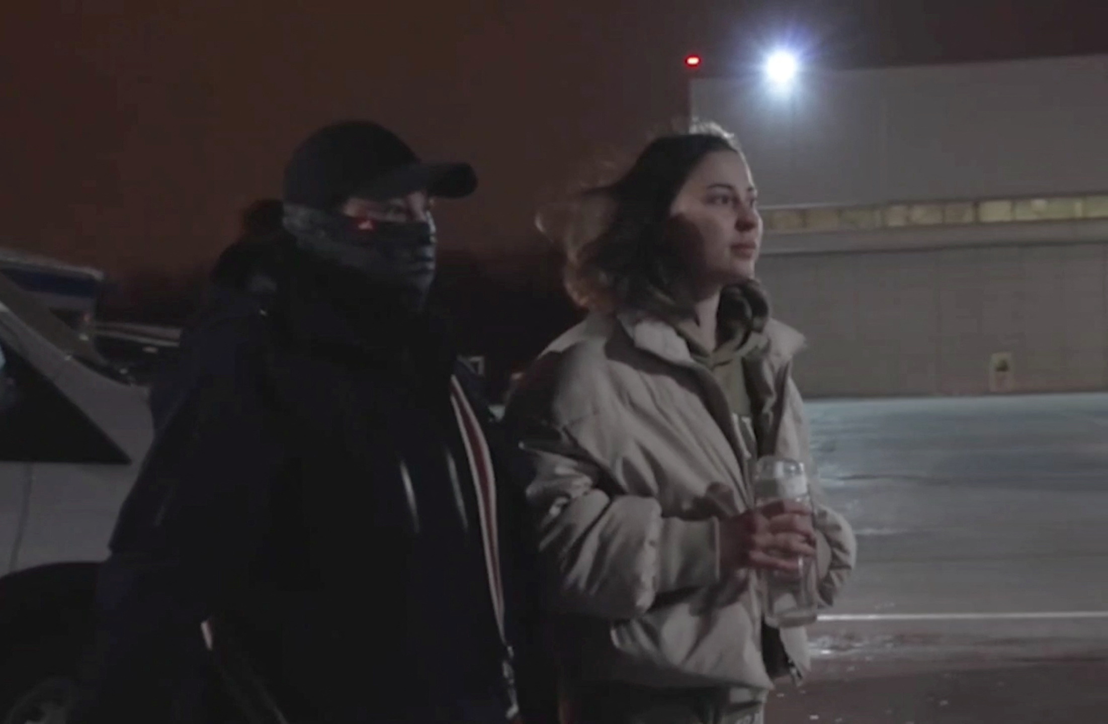 Russian TV shows footage of Russia-US prisoner swap