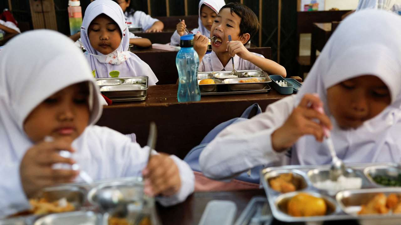 FILE PHOTO: Indonesia launches free meals programme
