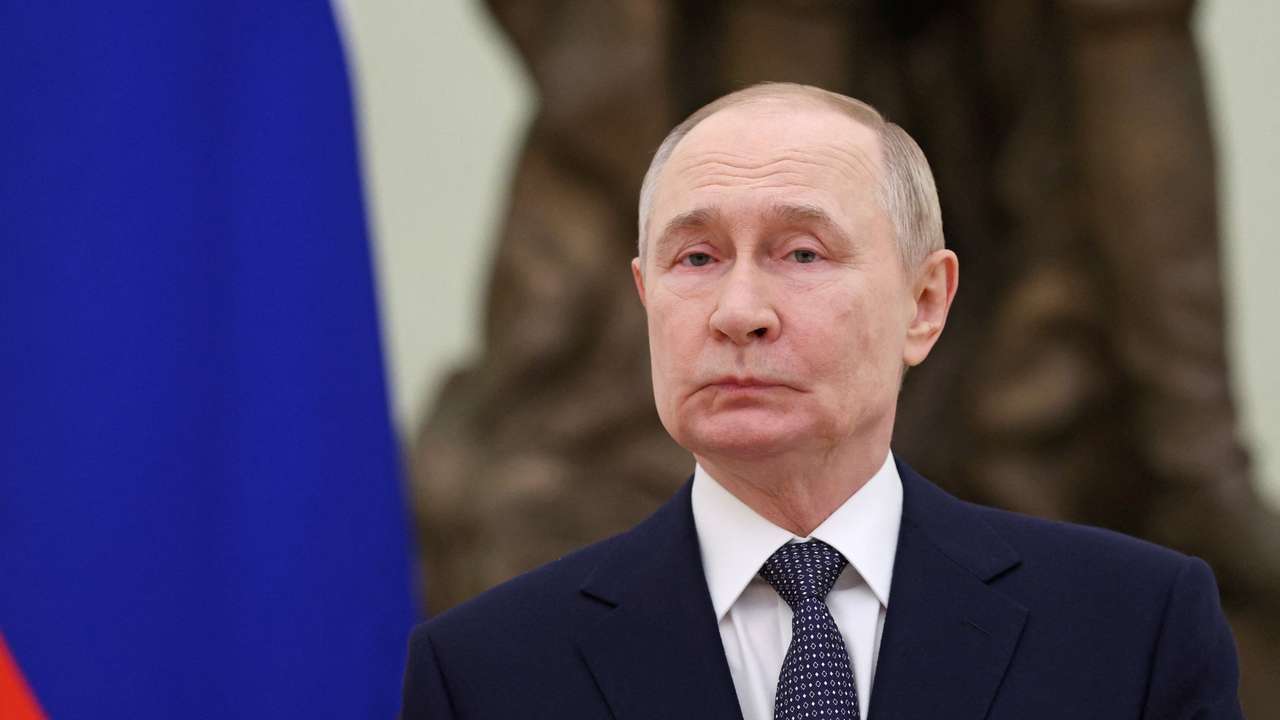 Russian President Putin meets with Belarusian President Lukashenko in Moscow