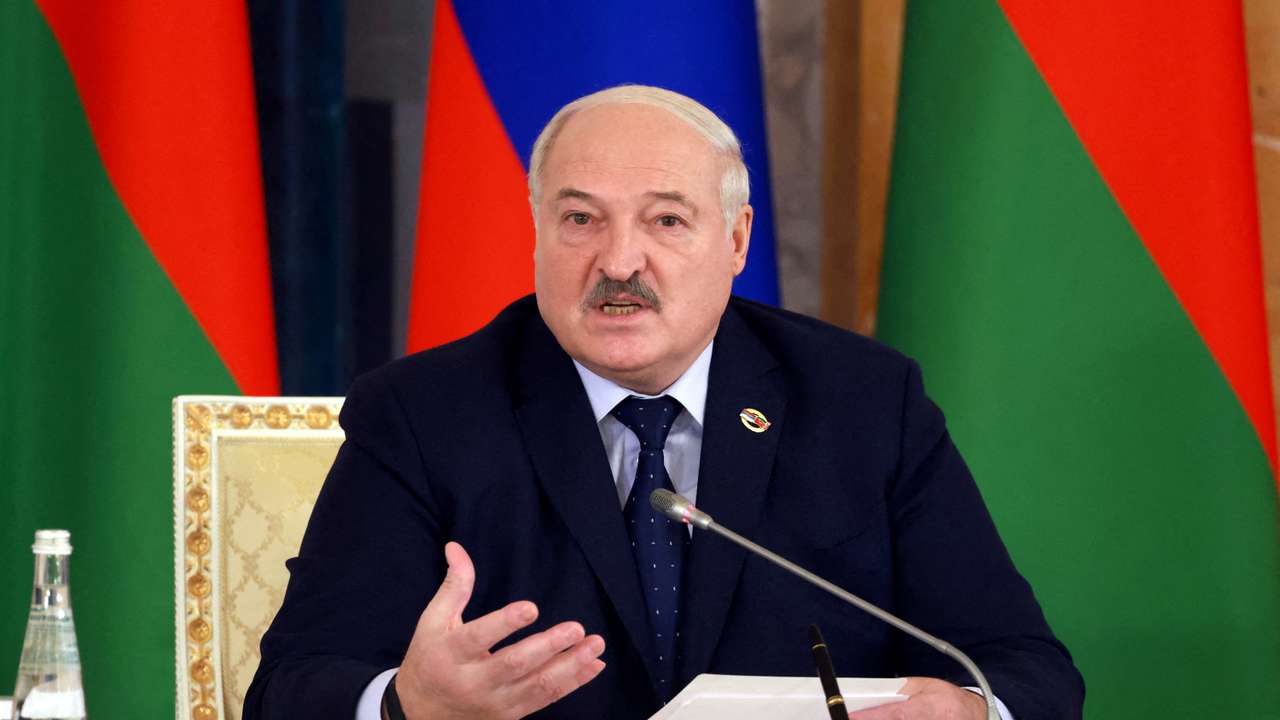 FILE PHOTO: Russian President Putin and Belarusian President Lukashenko chair Union State's Council meeting in St Petersburg