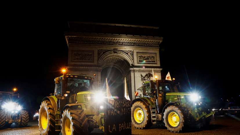 Protest against the government's handling of the EU-Mercosur free trade agreement in Paris