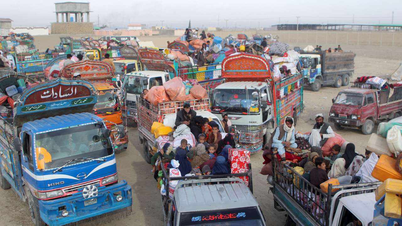 Pakistan gives last warning to undocumented immigrants to leave, at the Chaman Border Crossing