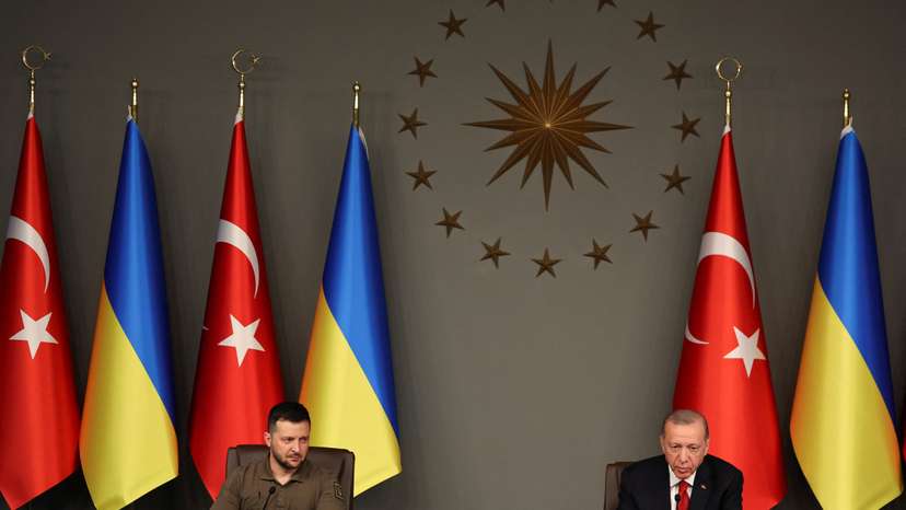 Ukraine's President Zelenskiy visits Turkey