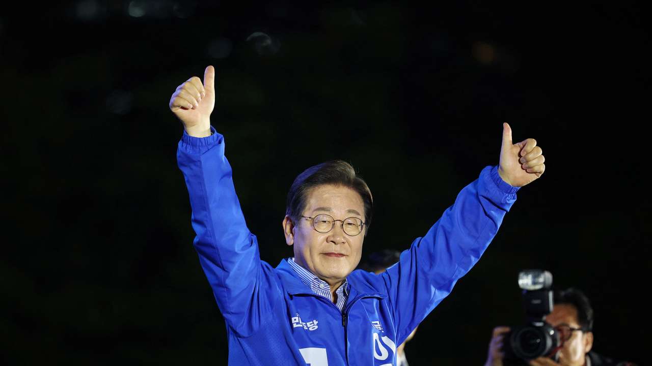 Presidential candidates attend their election campaign rallies