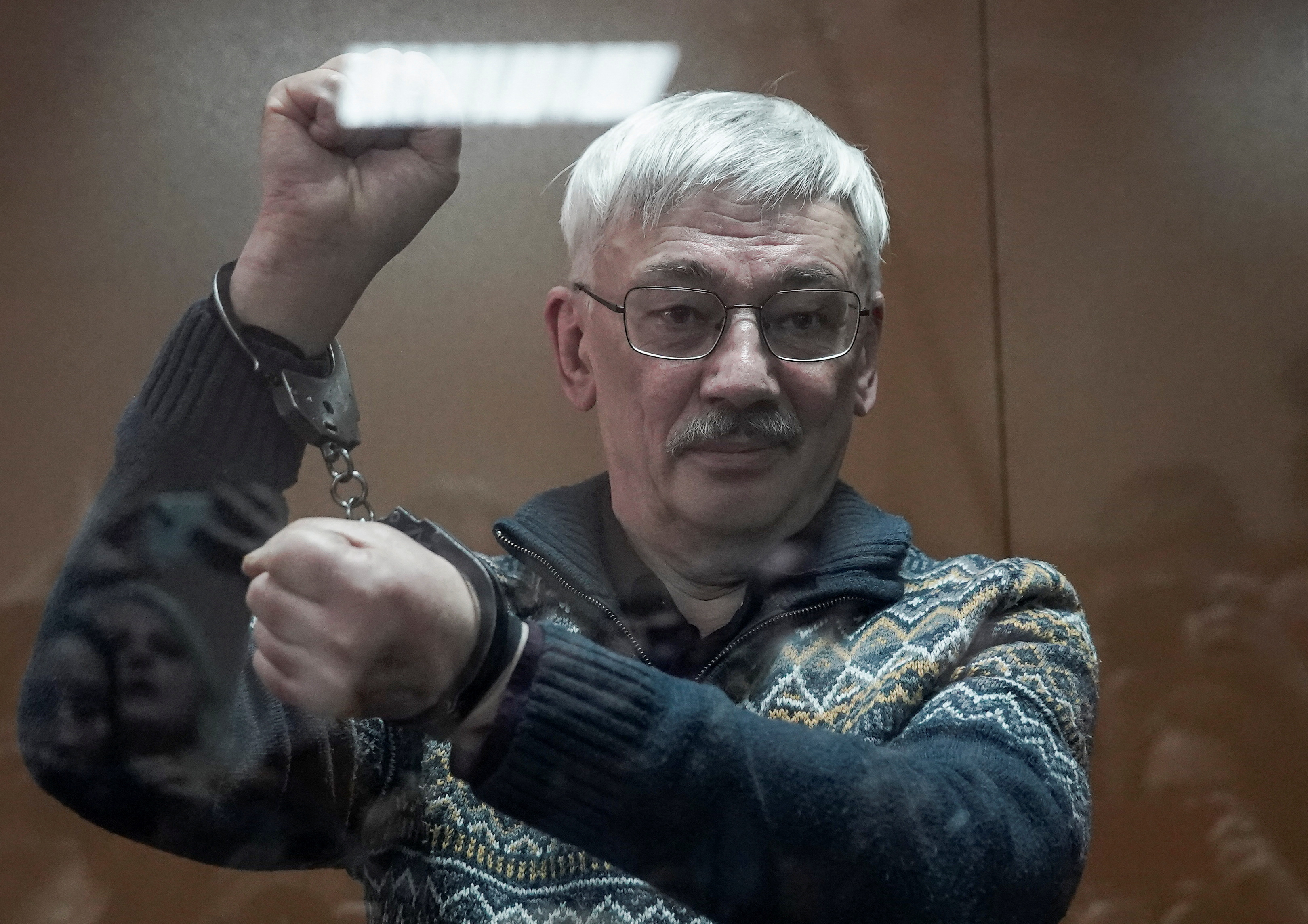 Court finds guilty rights campaigner Orlov of discrediting Russian army