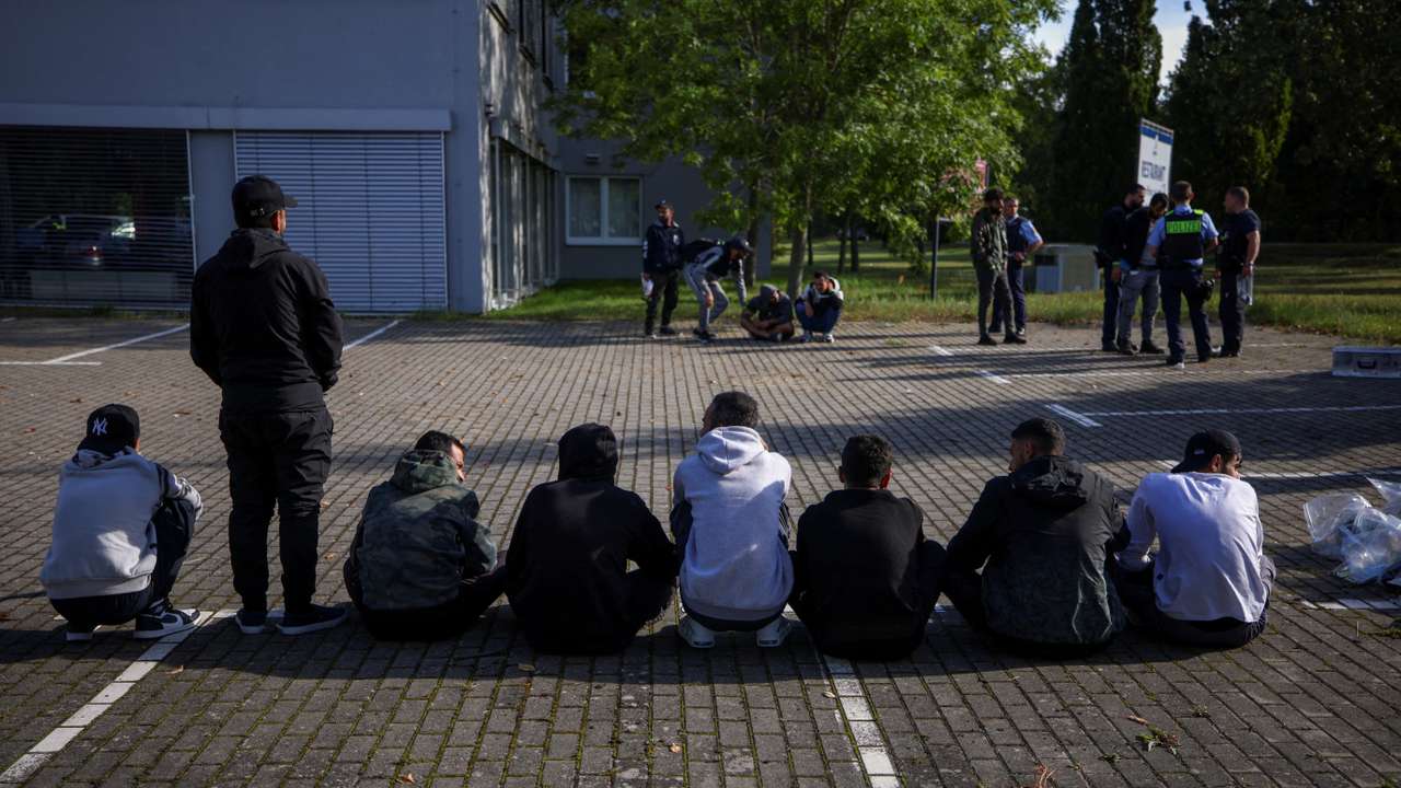 FILE PHOTO: German police detain suspected illegal migrants, in Forst