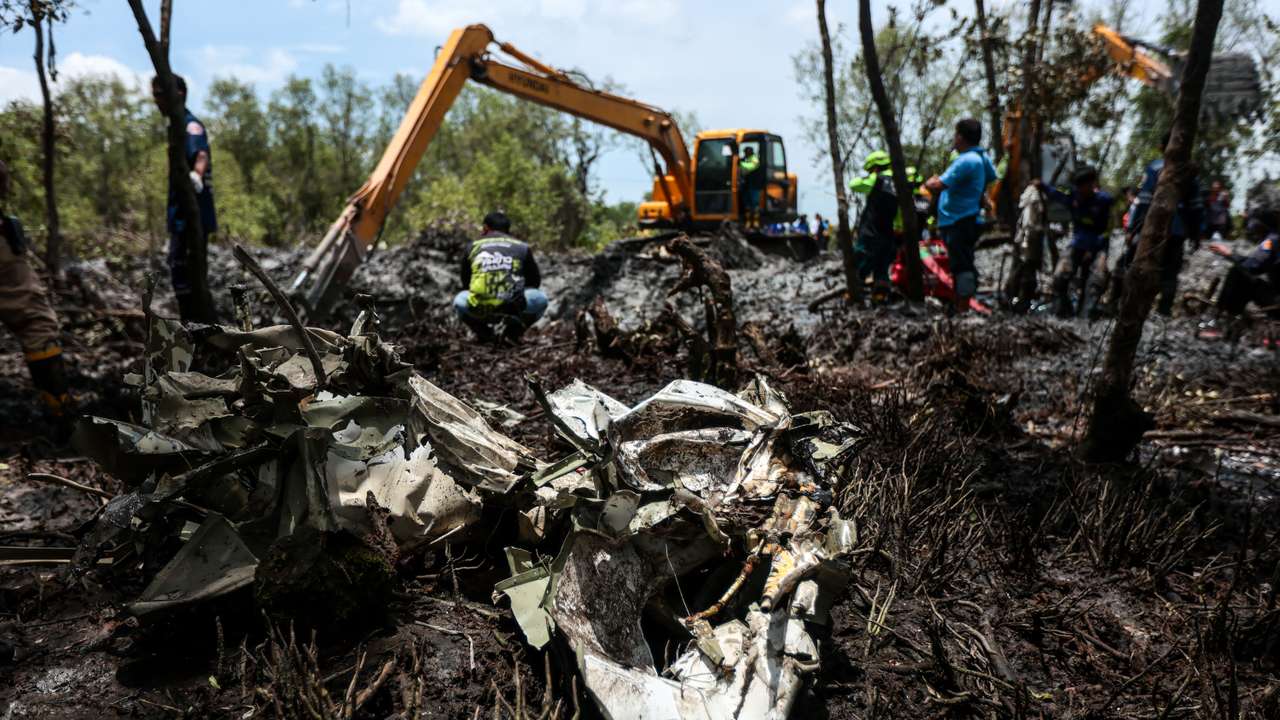 All presumed dead on Thai charter plane that crashed with five Chinese aboard, in Thailand