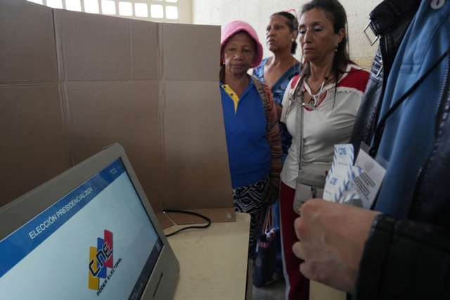 Venezuelans prepare to vote in the presidential election