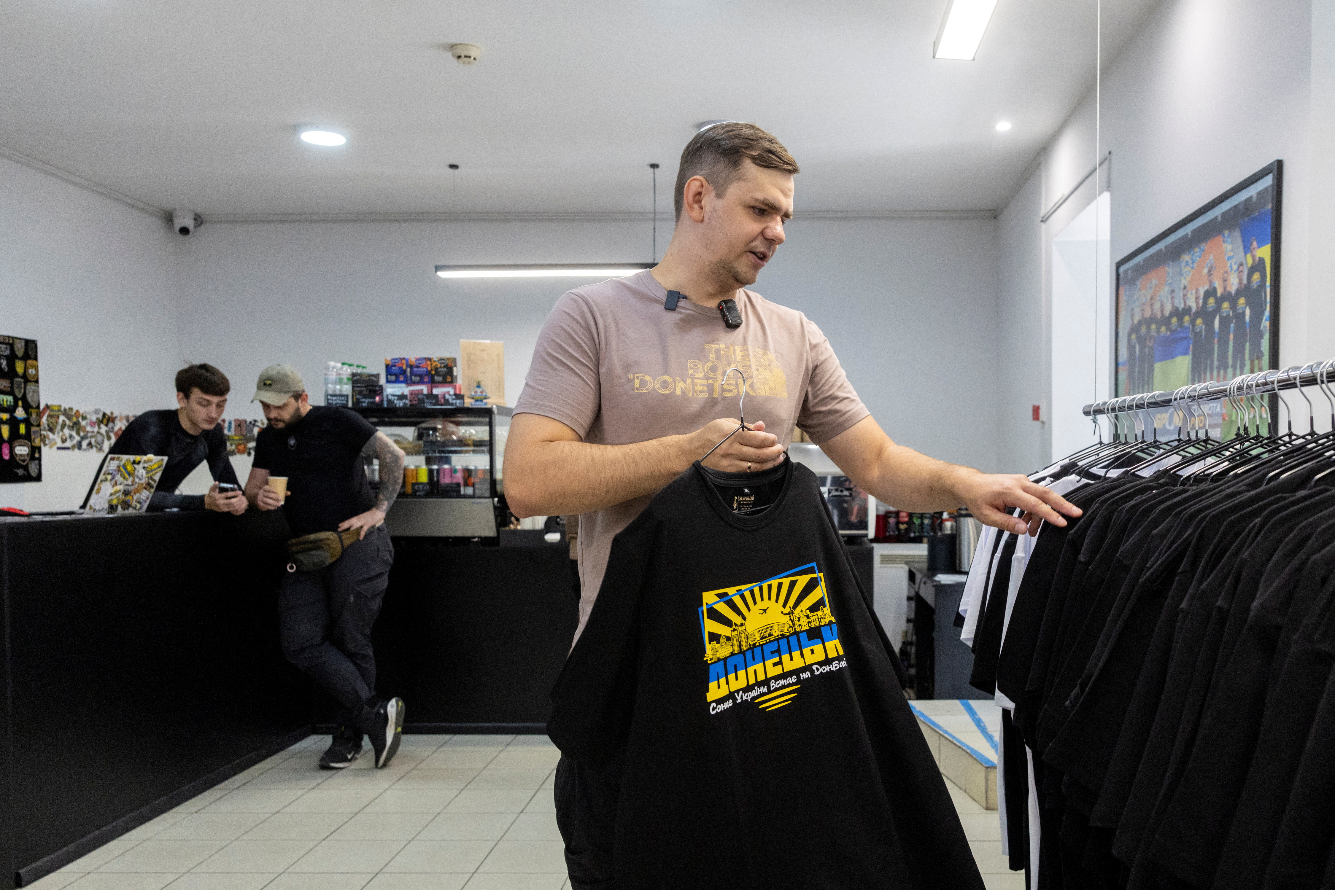 Life in Ukraine's frontline cities of Kramatorsk and Sloviansk