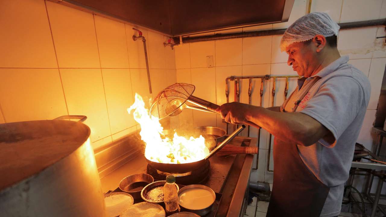 Peru dazzles world leaders with famed cuisine