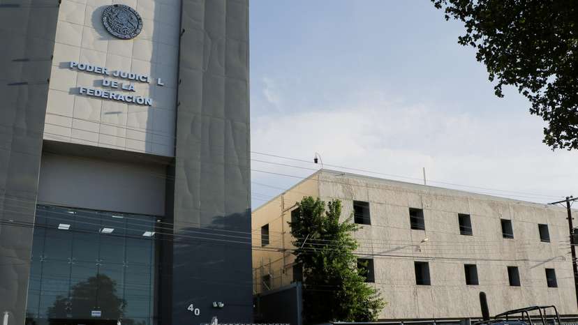 Mexican boxer Julio Cesar Chavez Jr. to appear in court following deportation