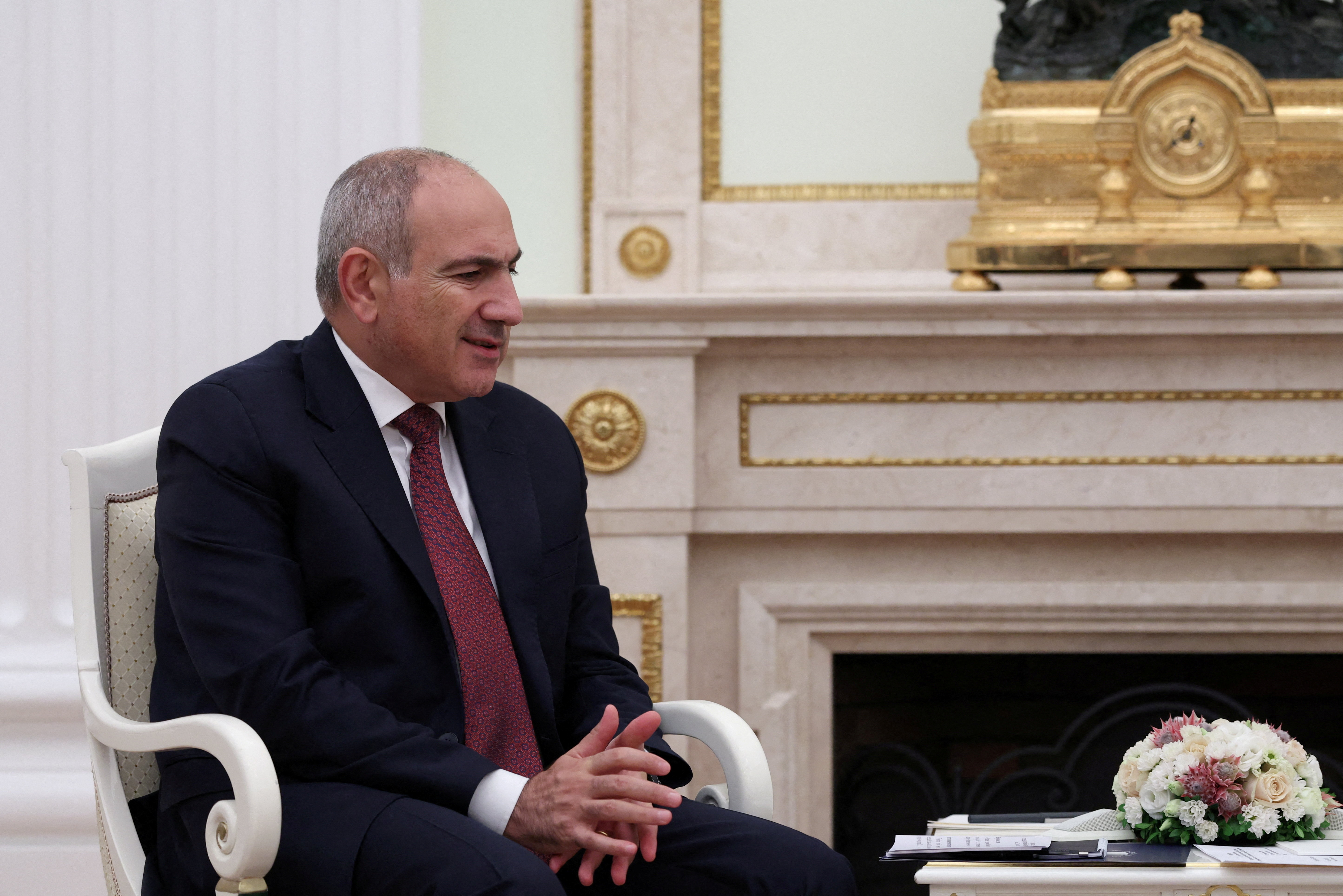 FILE PHOTO: Russia's President Putin and Armenia's Prime Minister Pashinyan meet in Moscow