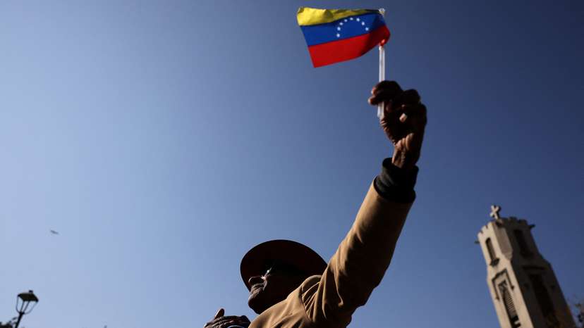 Voting during Venezuela's presidential elections, at the Venezuelan Embassy in Santiago