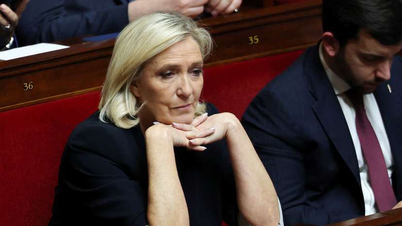 Questions to the government session at the National Assembly in Paris