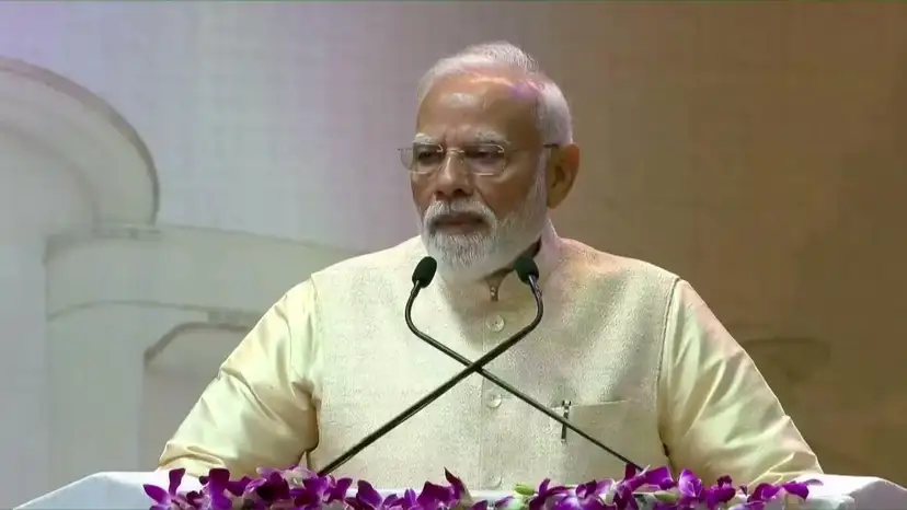 Modi Praises Pilot After Flydubai Flight Drama