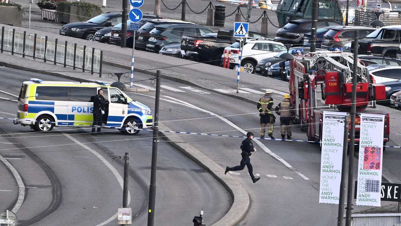 FILE PHOTO: Police bomb squad on site in the Old Town in Stockholm