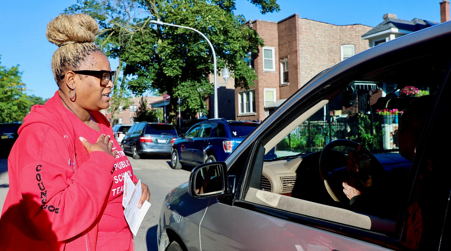 Chicago teachers, parents scramble to shield students from ICE enforcement​