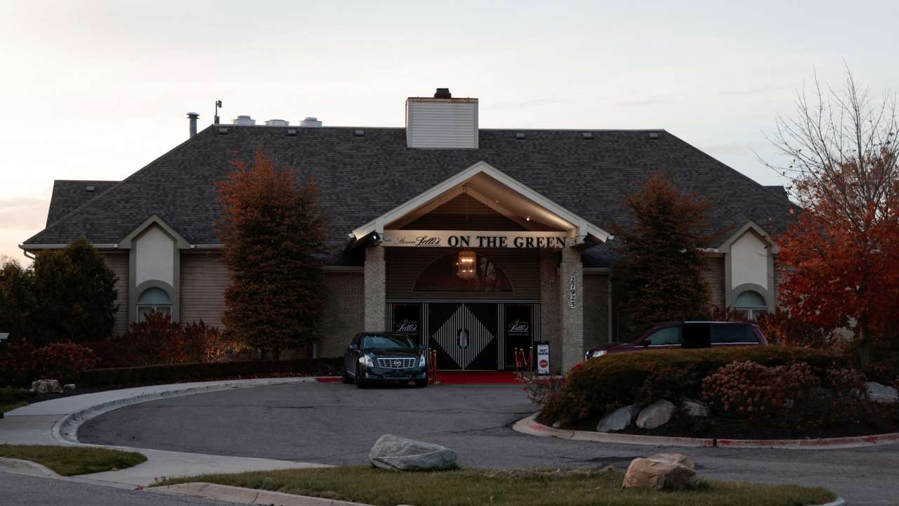The 'Steven Lelli's On The Green' restaurant in Farmington Hills