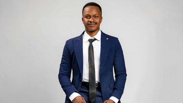 Frank Mavura