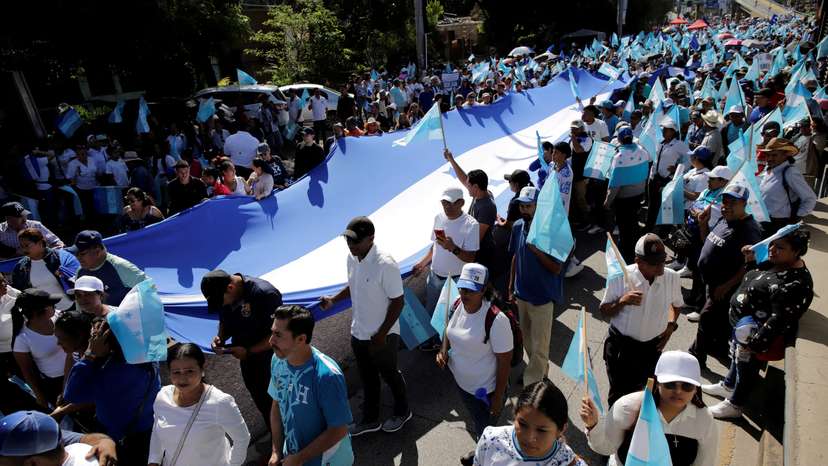 Honduras right-wing National Party candidate Asry Asfura campaigns in Tegucigalpa