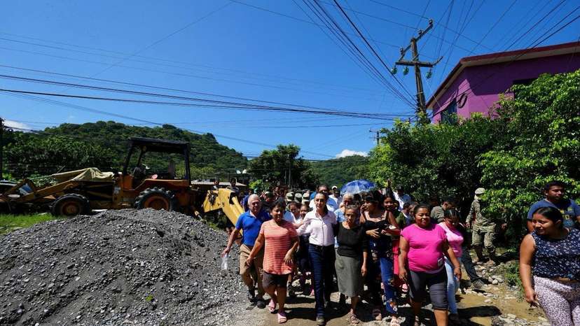Torrential rains burst rivers, sparking floods in Mexico
