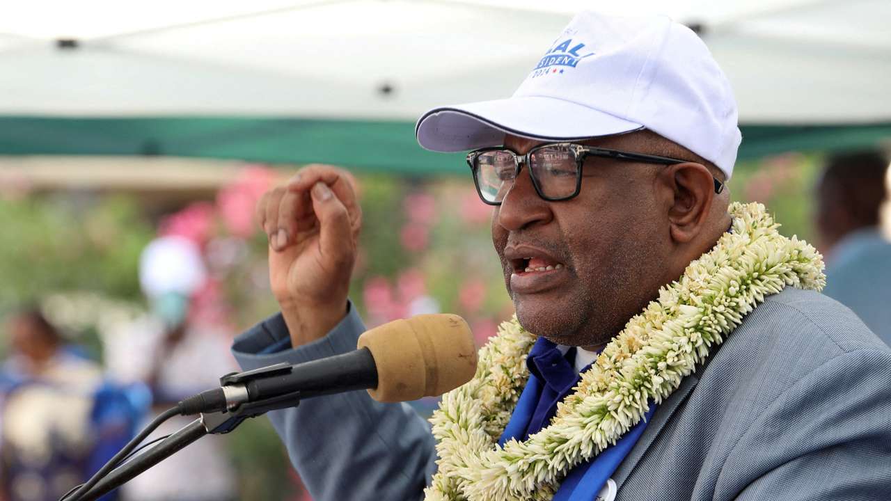 FILE PHOTO: Comoros' President Azali Assoumani addresses supporters during a political rally ahead of the presidential election outside Moroni, Comoros January 9, 2024. REUTERS/Issihaka Mahafidhou /File Photo