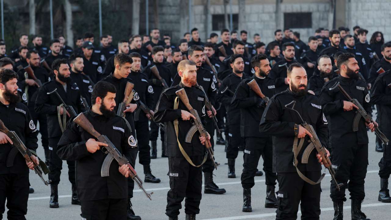 Syrian Ministry of Interior boosts security with new batch of trained recruits
