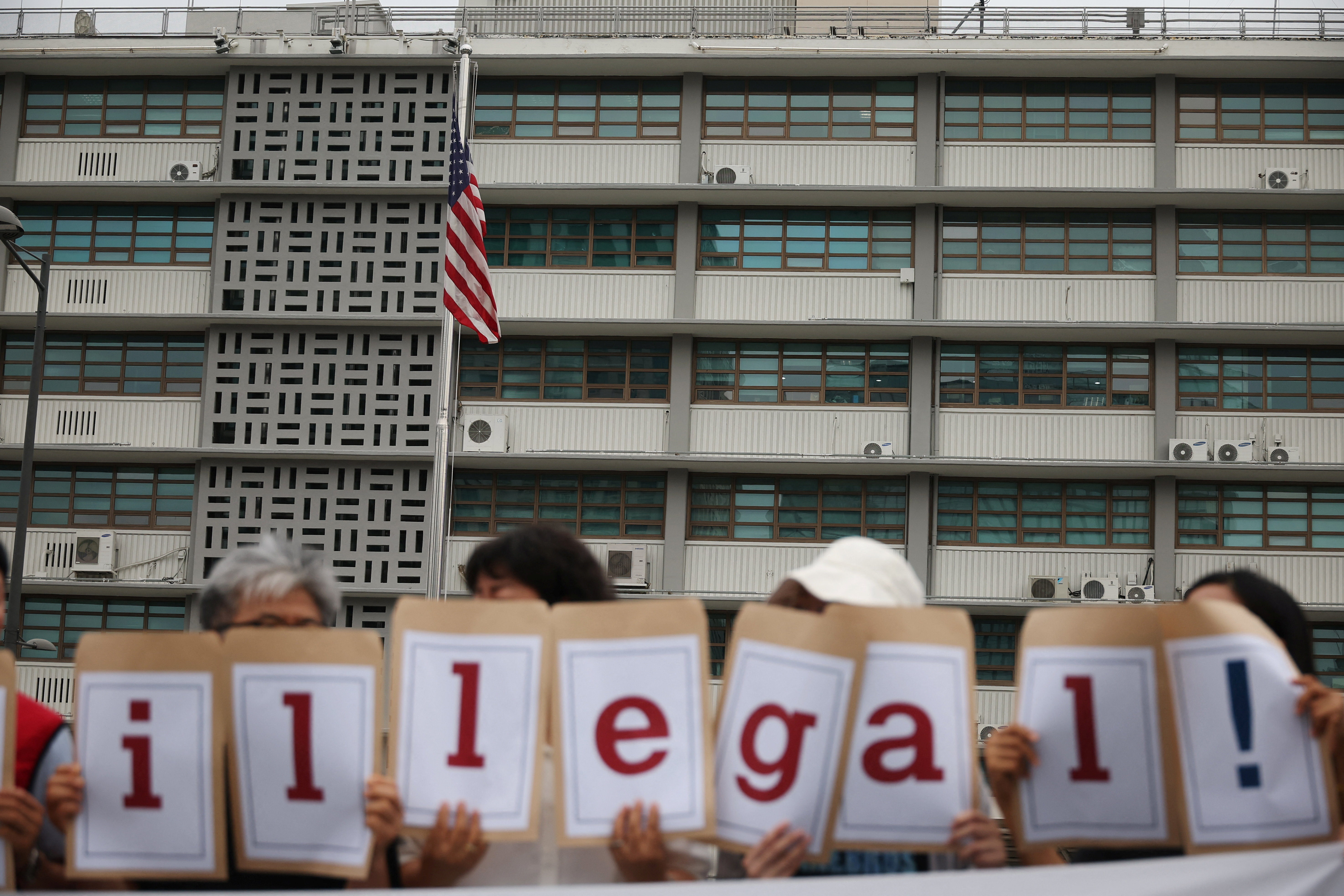 South Korea to send chartered plane to Atlanta to bring back workers detained in US