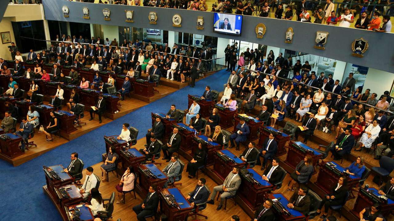 New congress of El Salvador takes office in San Salvador