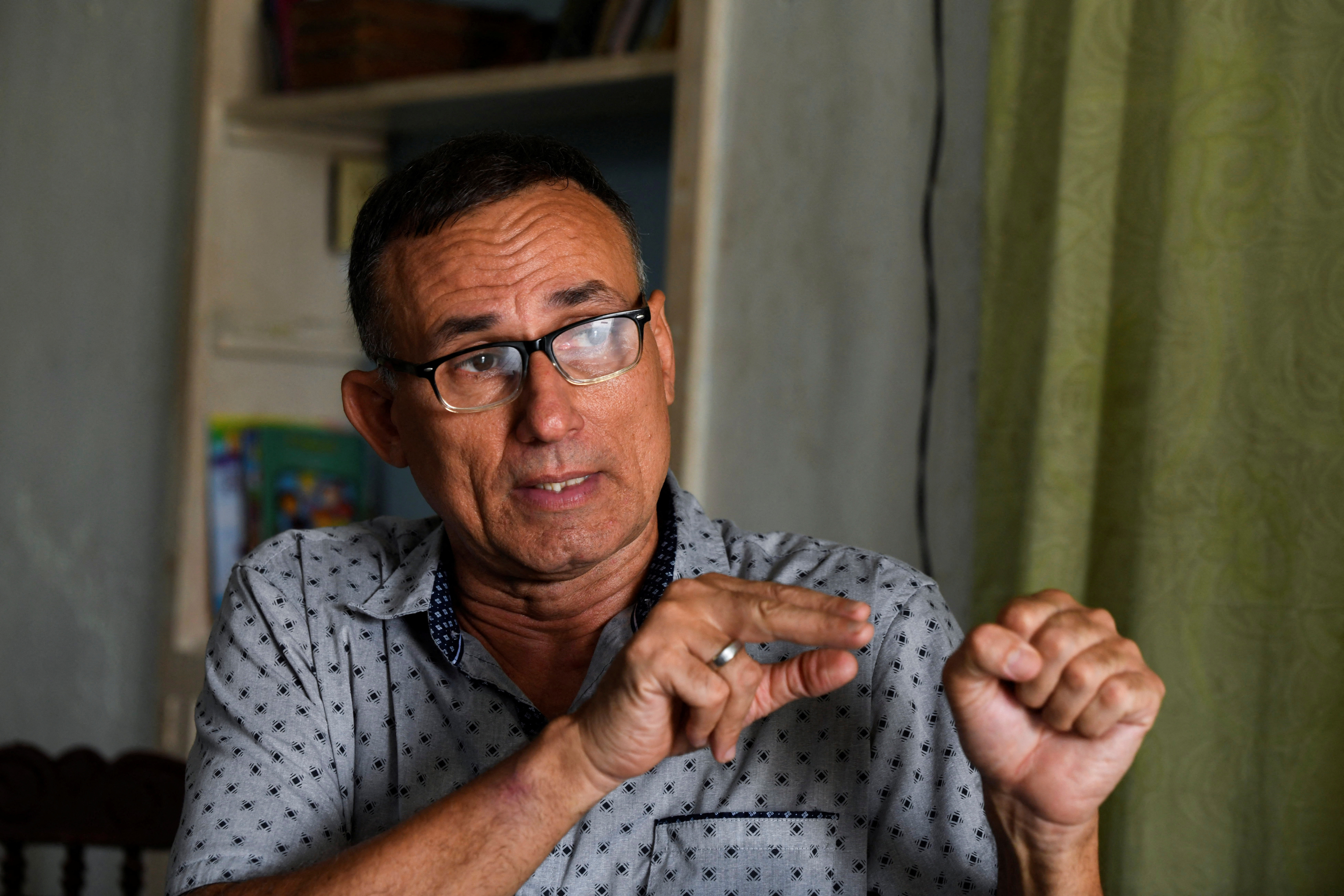 Cuban dissident hopes to upend communist government, one ladle at a time