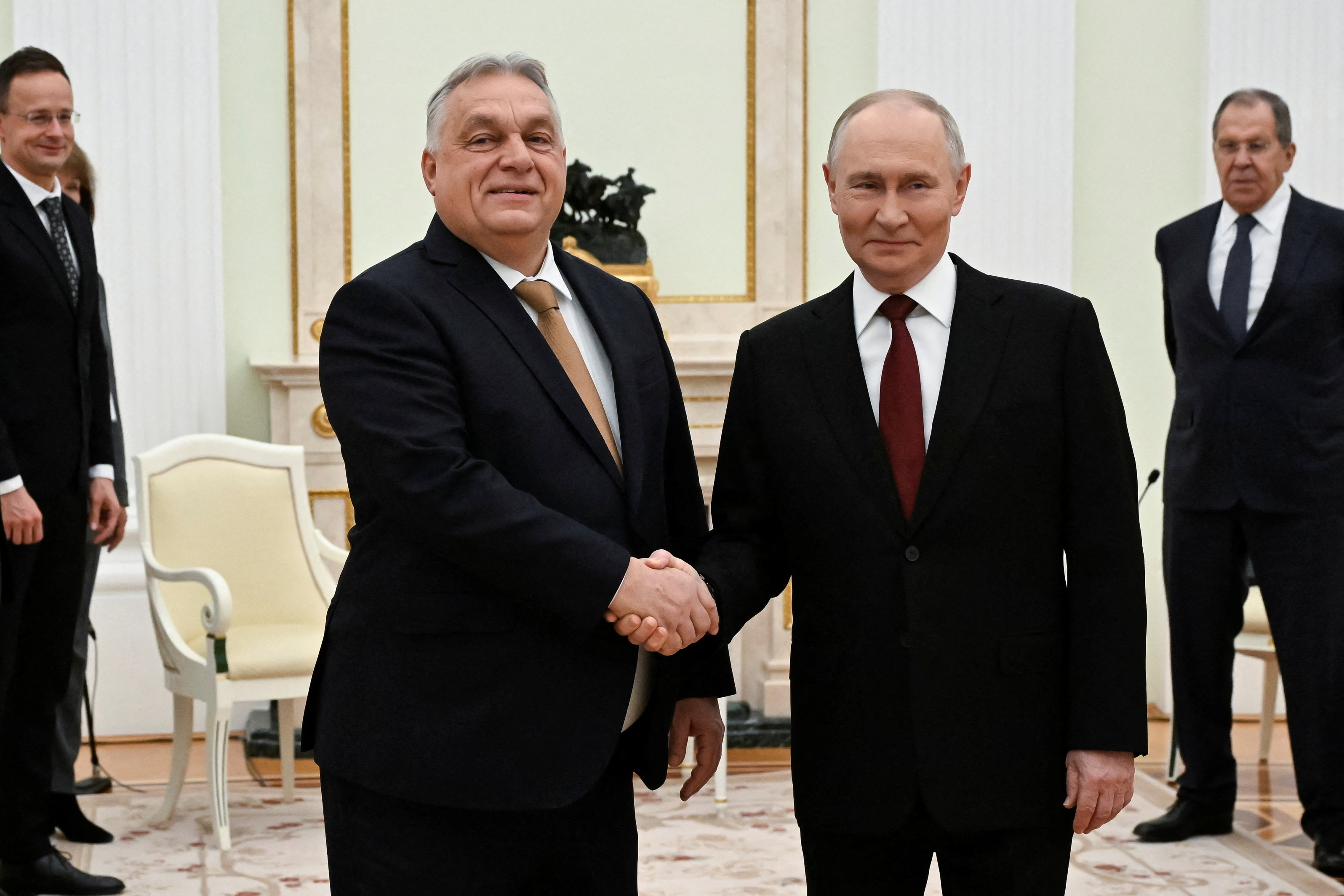 Russian President Putin and Hungarian Prime Minister Orban meet in Moscow