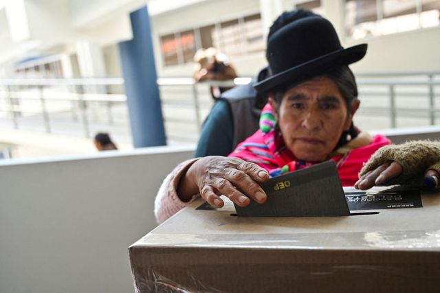 Bolivia holds presidential elections