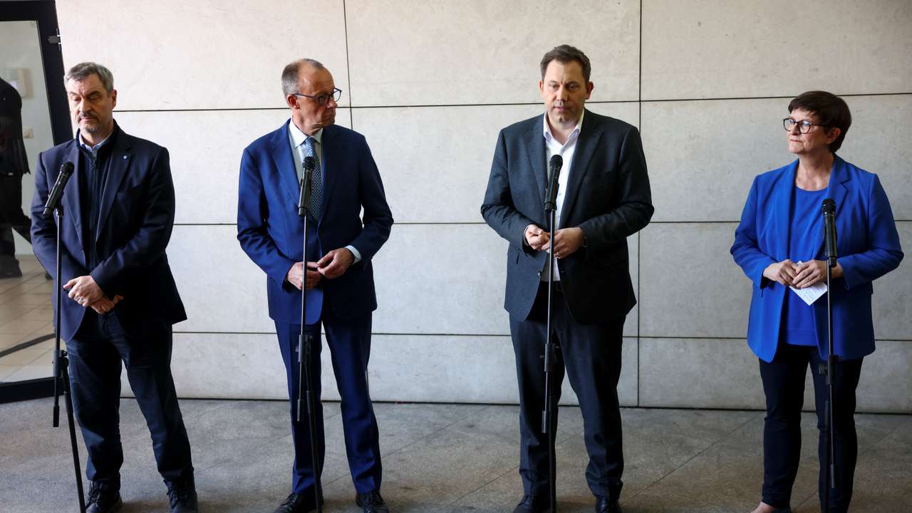 Germany's CDU conservatives and Social Democrats resume coalition talks, in Berlin