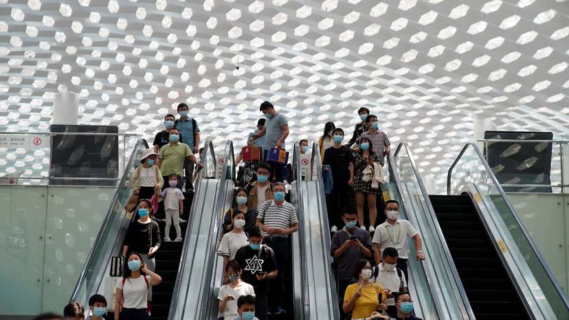 Travellers at Shenzhen Baoan International Airport