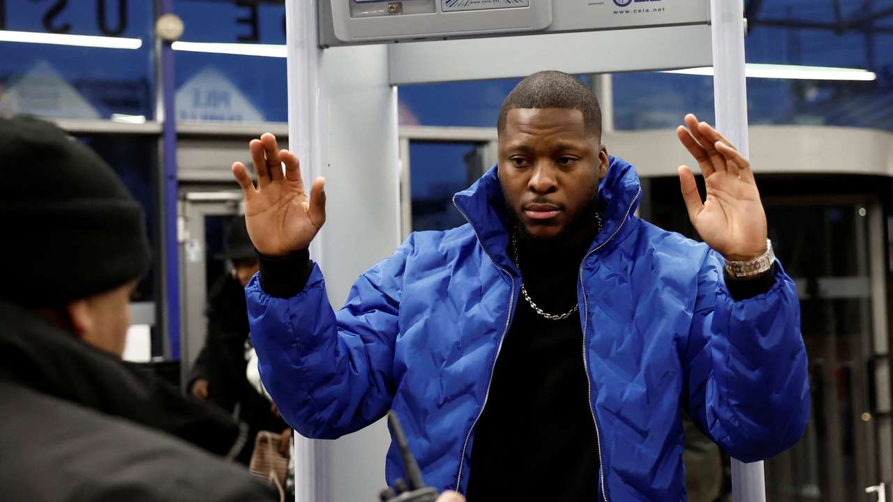 French police officers face trial in suspected police violence case