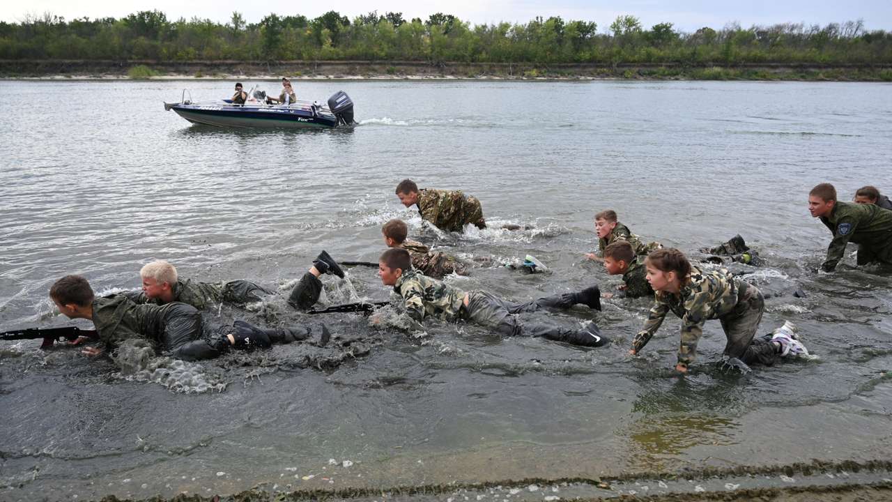 Cossack youth undergo military training in the Rostov Region