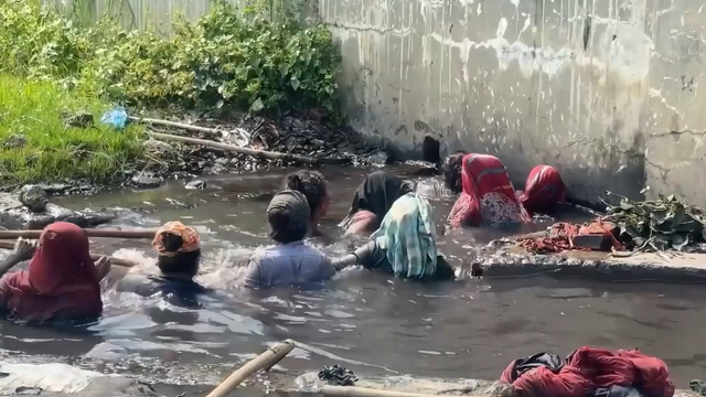 Women risk lives for coal as fuel crisis bites in Bangladesh