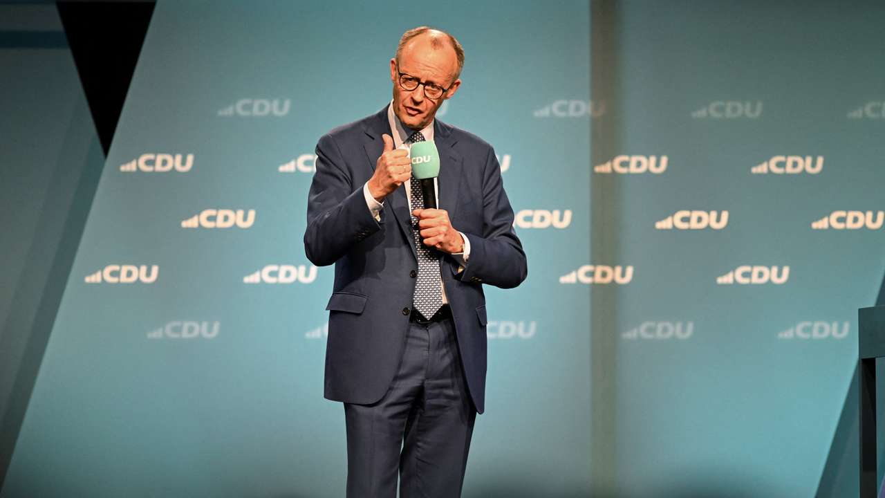 German opposition leader Merz campaigns